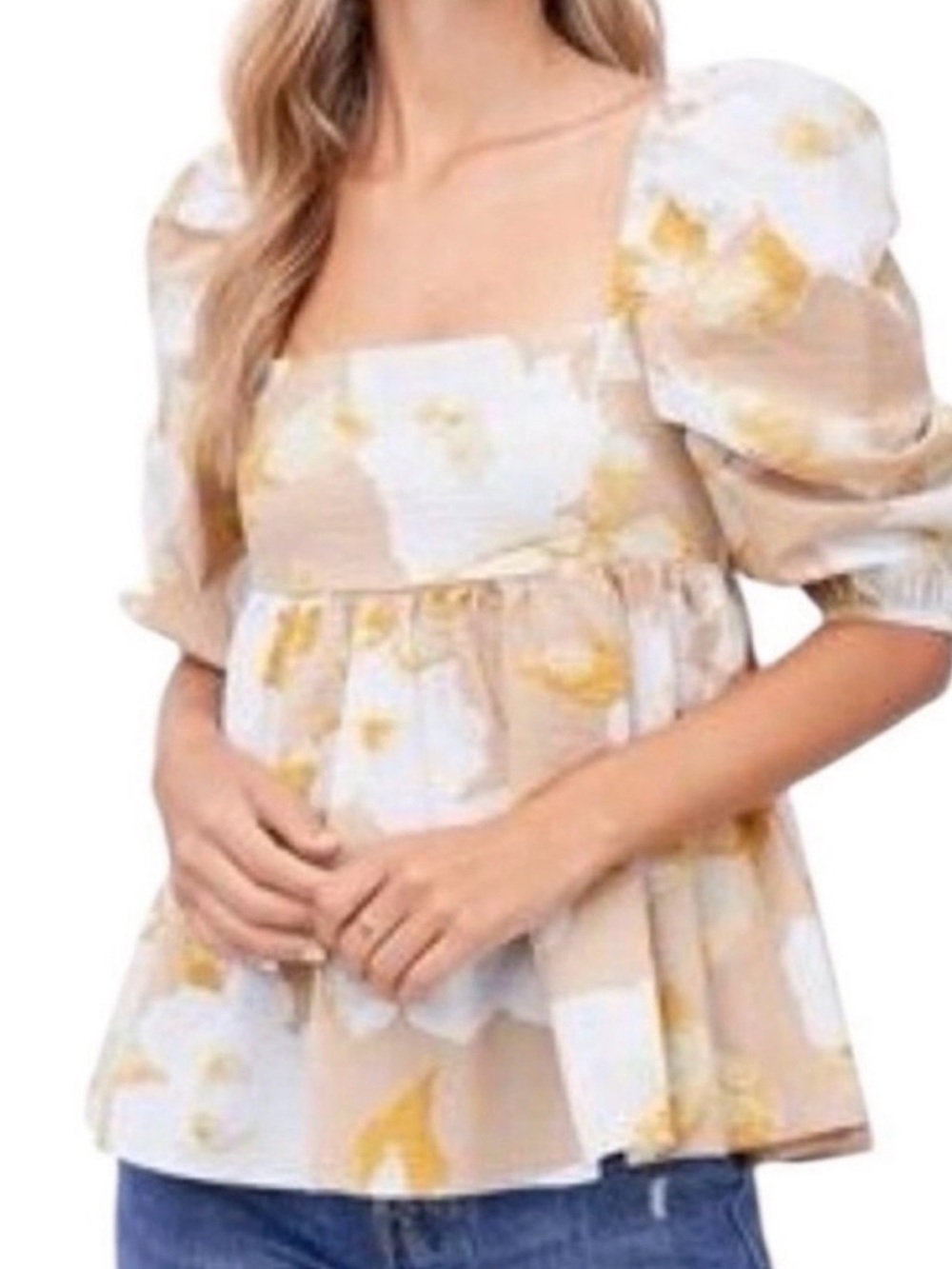 En Saison Floral Puff Sleeve Blouse Tan White Medium Smocked
Babydoll